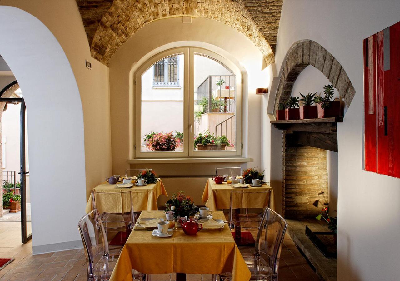 Hotel Sorella Luna Assisi Esterno foto
