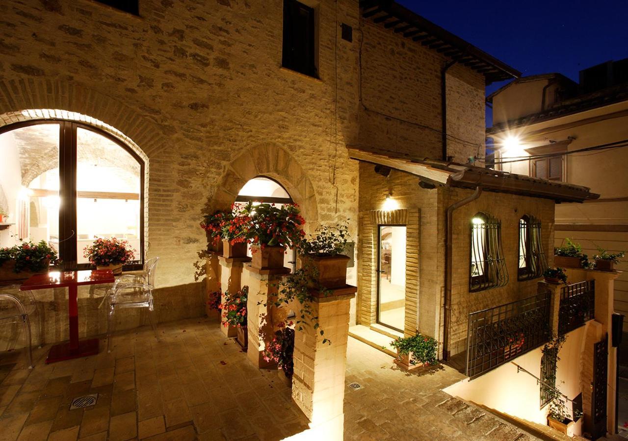 Hotel Sorella Luna Assisi Esterno foto