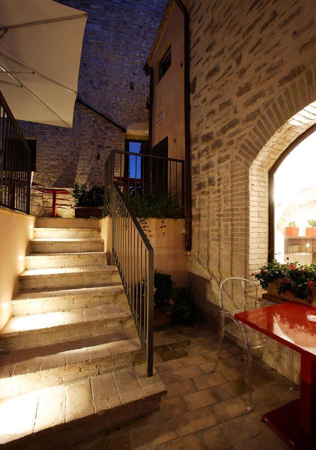 Hotel Sorella Luna Assisi Esterno foto