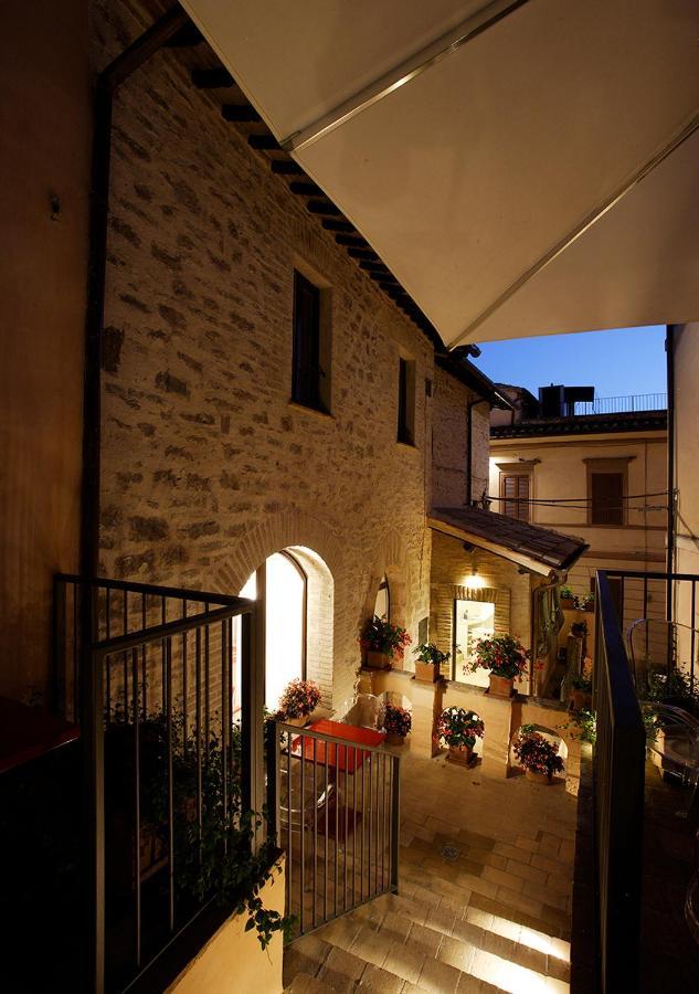 Hotel Sorella Luna Assisi Esterno foto