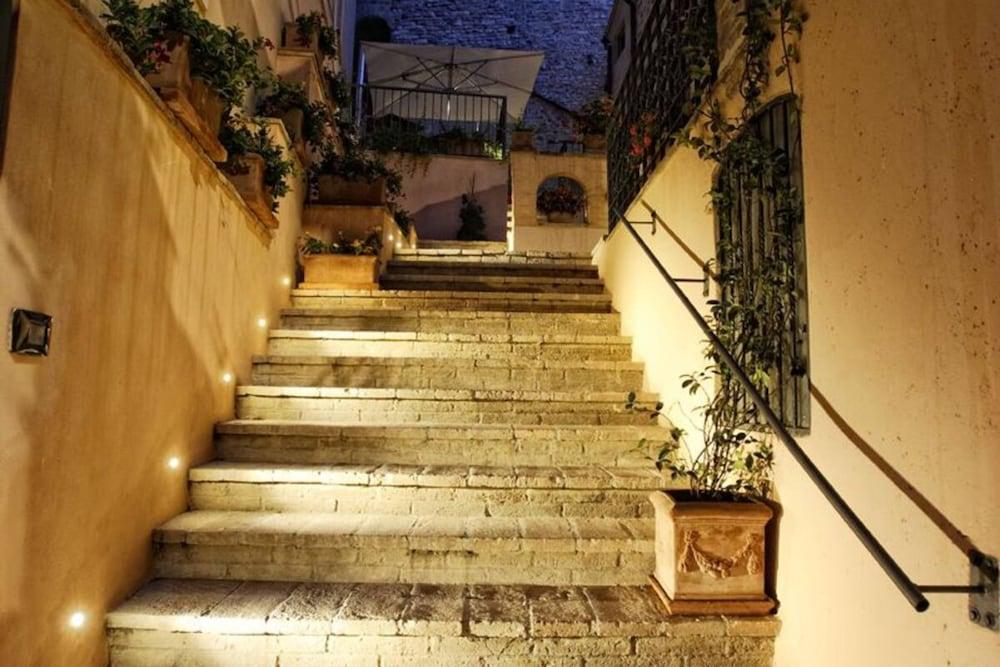 Hotel Sorella Luna Assisi Esterno foto
