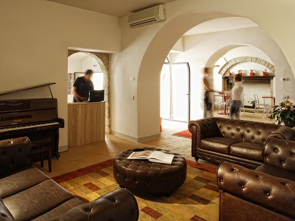 Hotel Sorella Luna Assisi Esterno foto