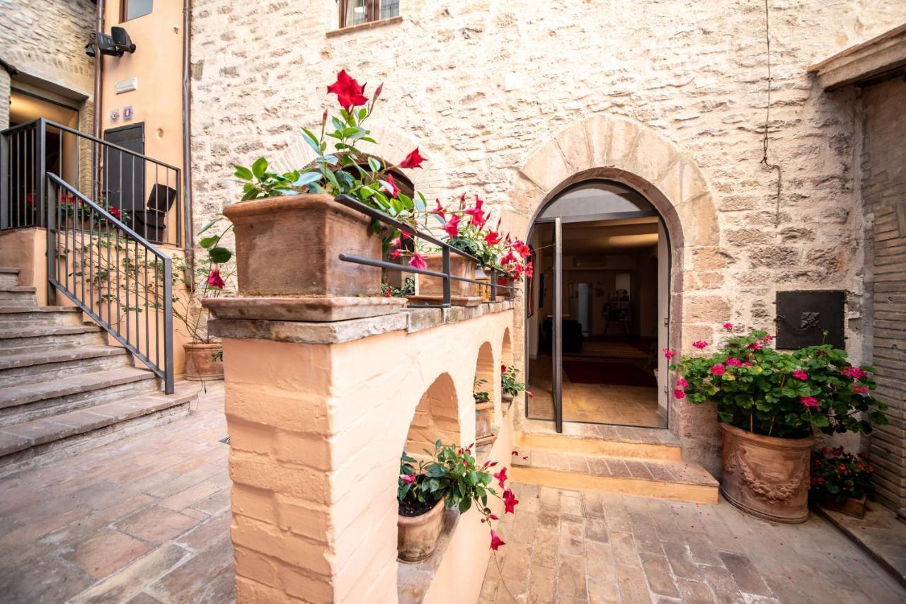 Hotel Sorella Luna Assisi Esterno foto
