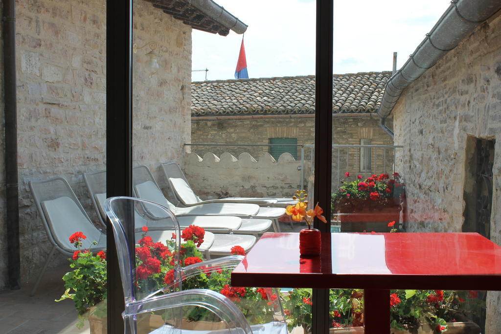 Hotel Sorella Luna Assisi Esterno foto